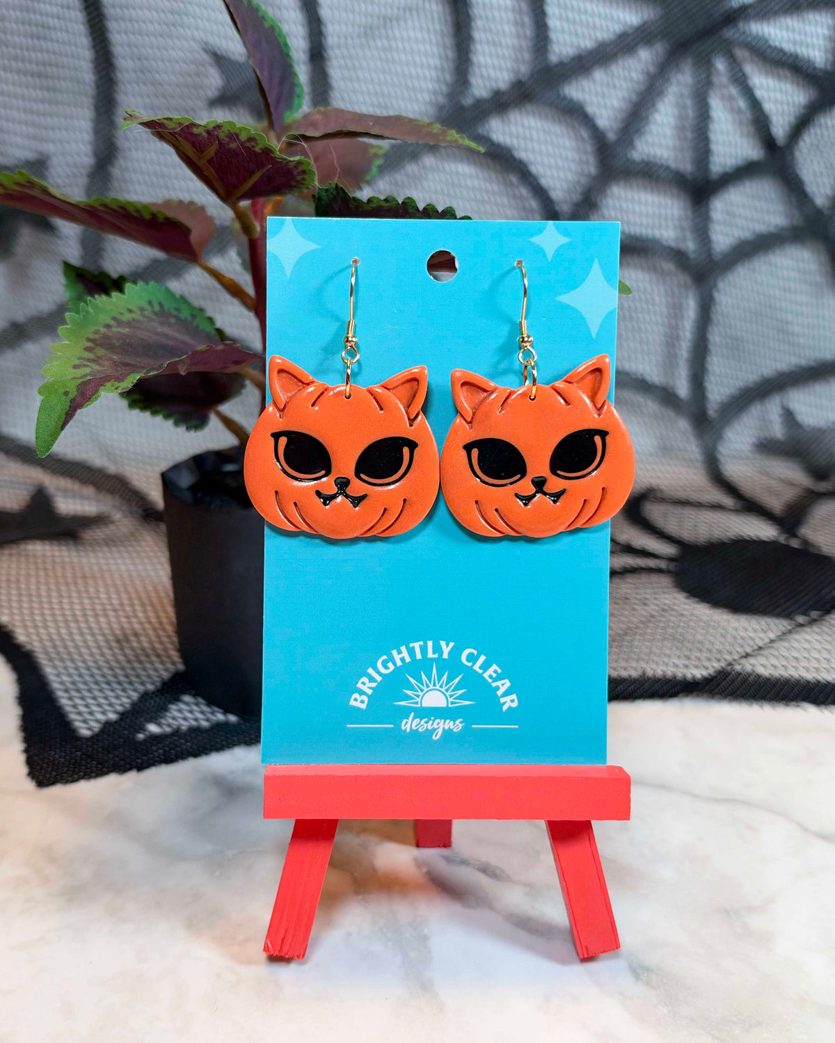 Jack-o'-Lantern Vampire Cat
